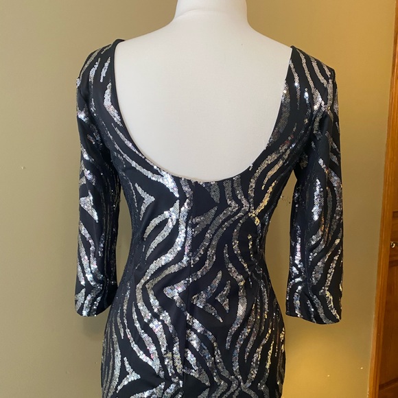 Formal sequins dress - Picture 3 of 4